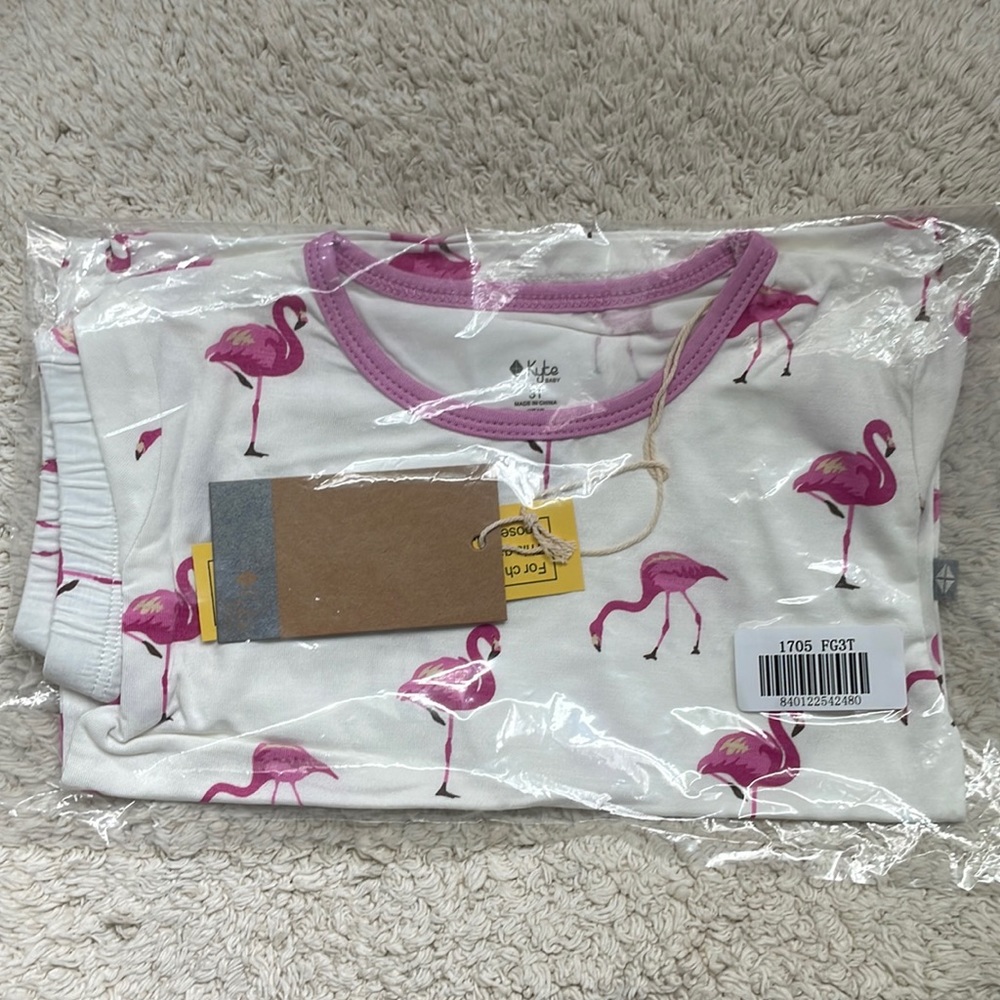 - NIB Kyte Baby short sleeve pajama set in flamingo 3T.
